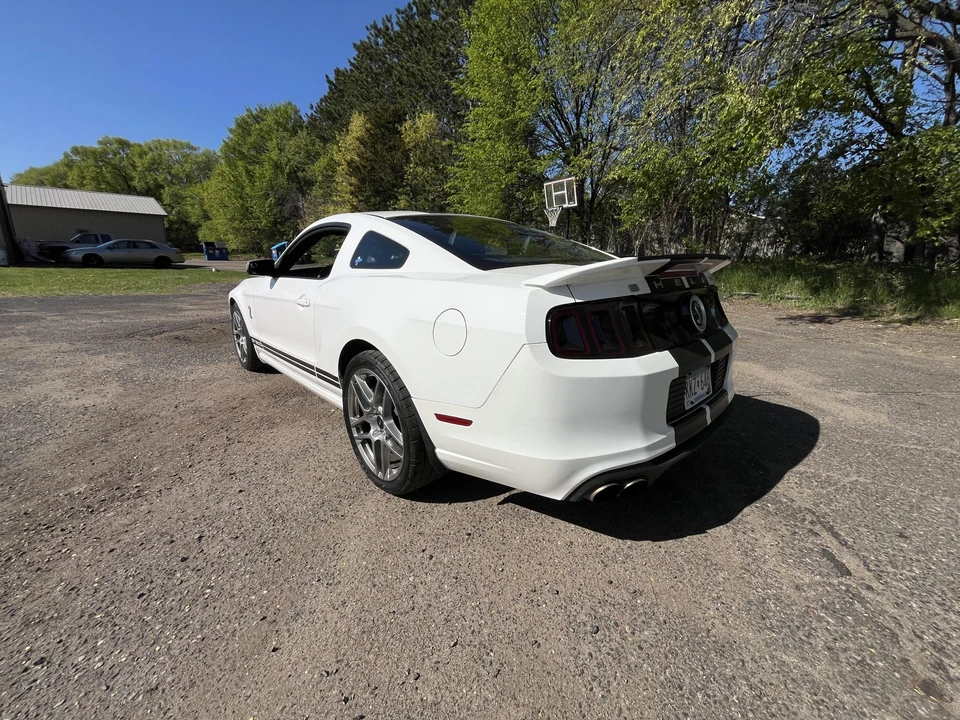 2013 Ford S197 II Shelby Mustang GT500 - Image 18 of 31