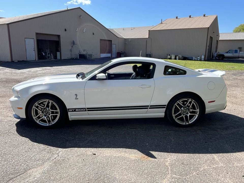2013 Ford S197 II Shelby Mustang GT500 - Image 21 of 31