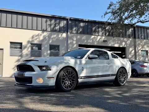 2013 Ford Mustang Shelby GT500 Coupe 2D