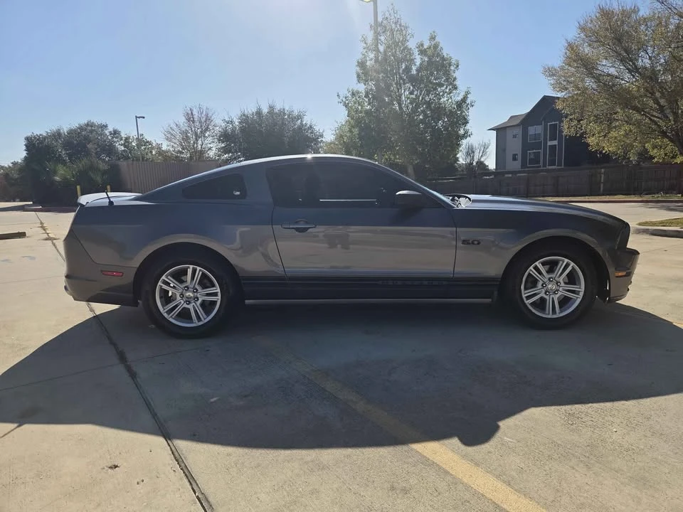 2013 Ford S197 Mustang - Image 3 of 11