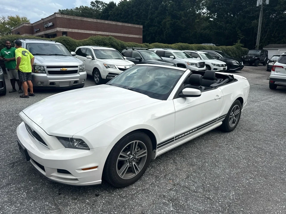 2013 Ford S197 Mustang - Image 6 of 14