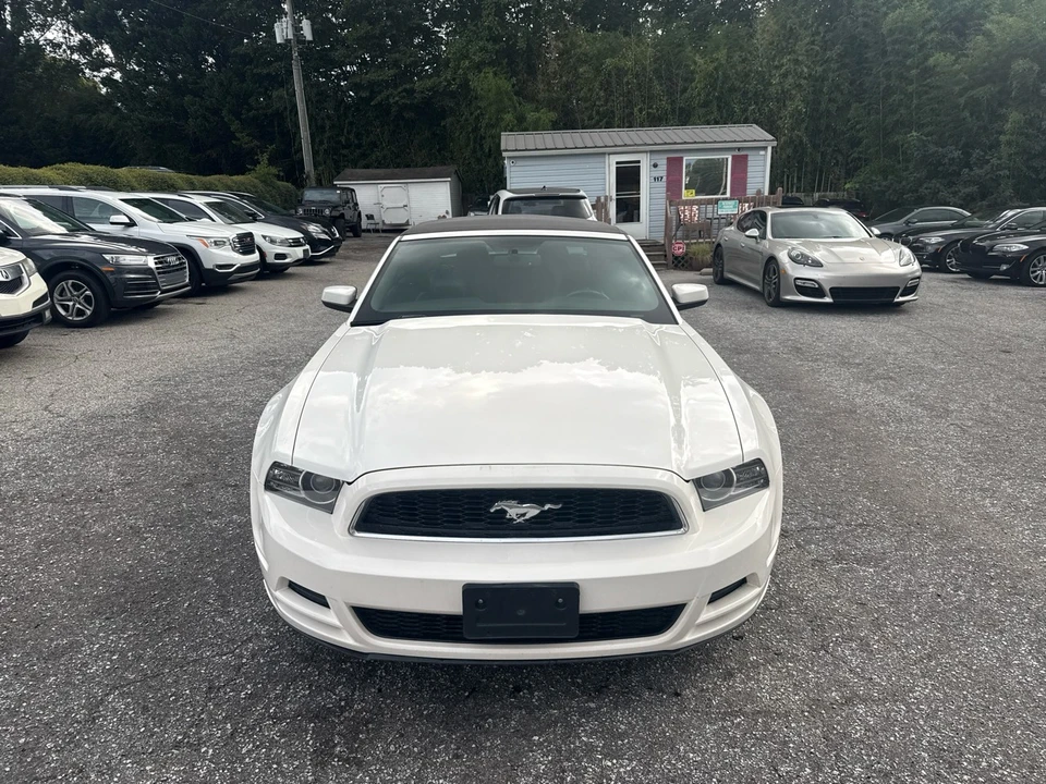 2013 Ford S197 Mustang - Image 2 of 14