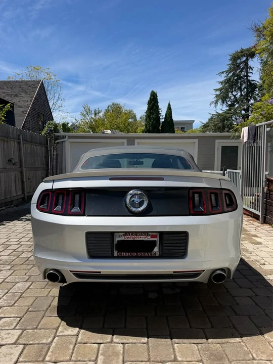 2013 Ford S197 Mustang - Image 4 of 11