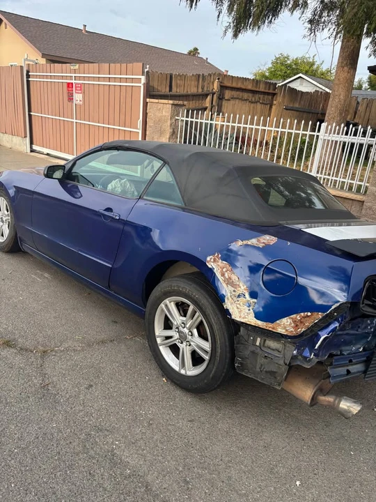 2013 Ford S197 Mustang - Image 4 of 5