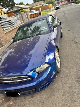 2013 Ford Mustang V6 Convertible 2D