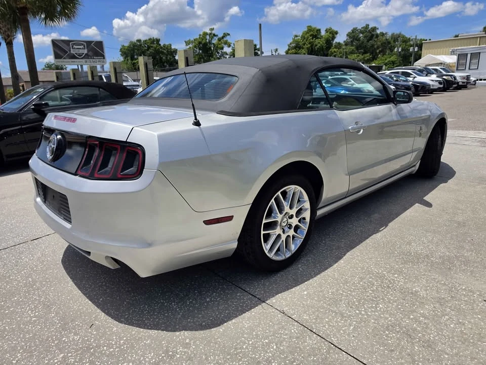 2013 Ford S197 Mustang - Image 12 of 15