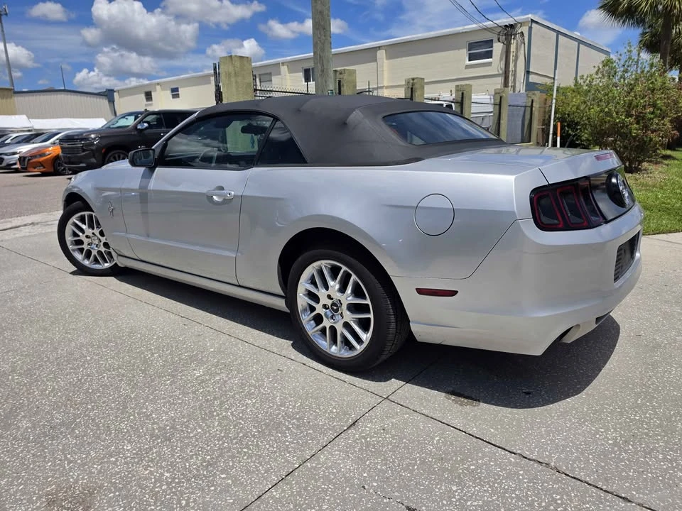 2013 Ford S197 Mustang - Image 11 of 15