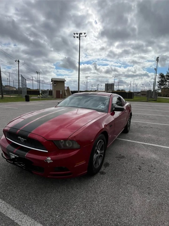 2013 Ford S197 Mustang - Image 2 of 8