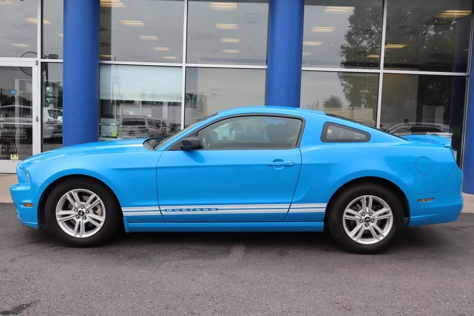 2013 Ford S197 Mustang - Image 2 of 20