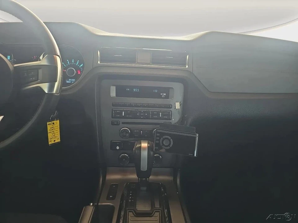 2013 Ford S197 Mustang - Image 16 of 21