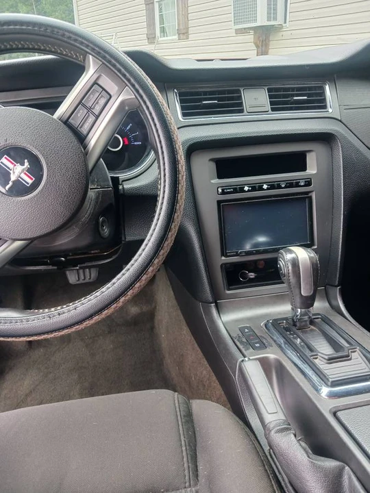 2013 Ford S197 Mustang - Image 6 of 10