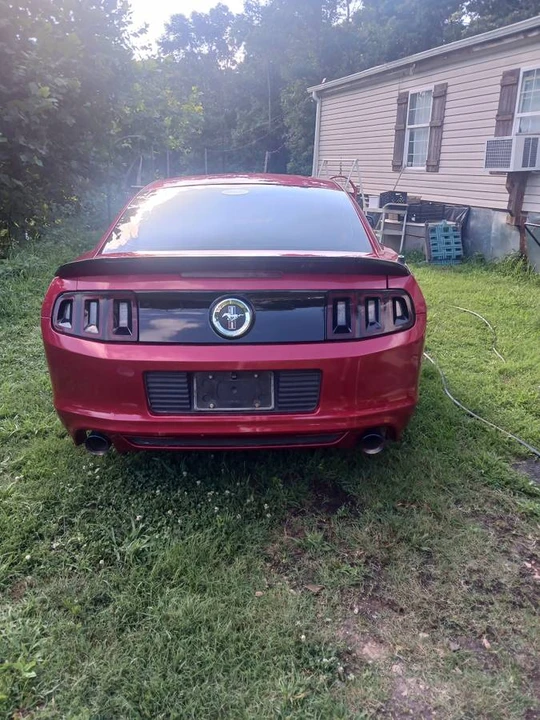 2013 Ford S197 Mustang - Image 2 of 10
