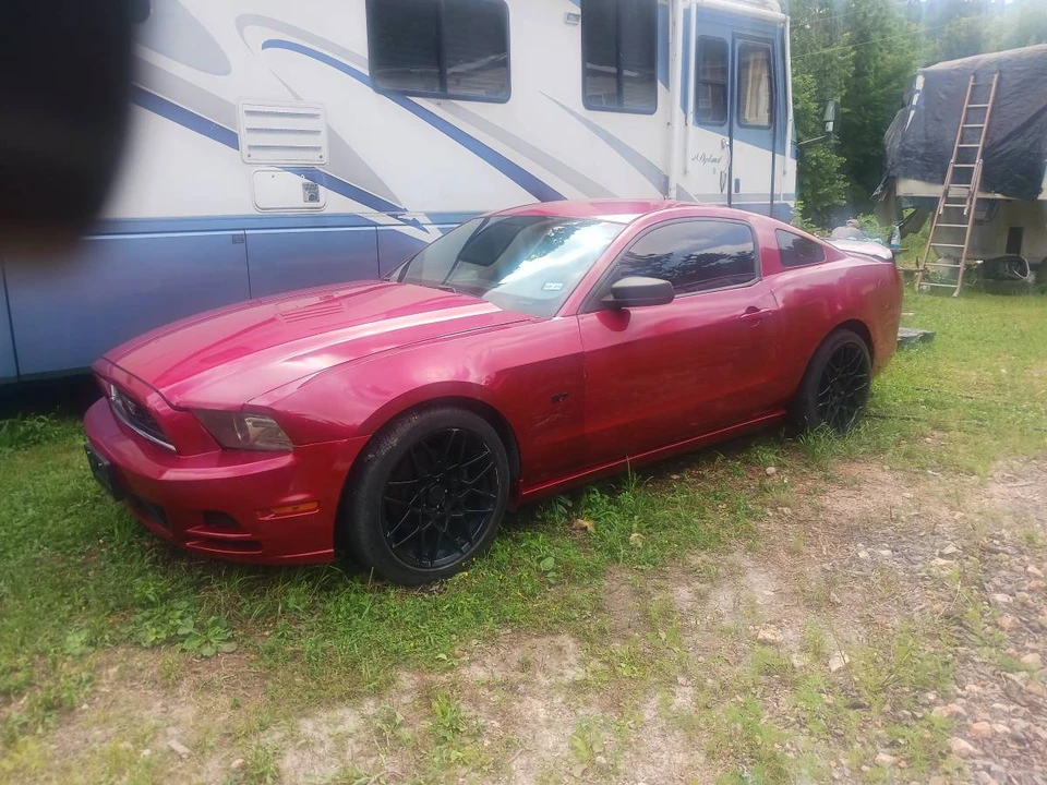 2013 Ford S197 Mustang - Image 9 of 10