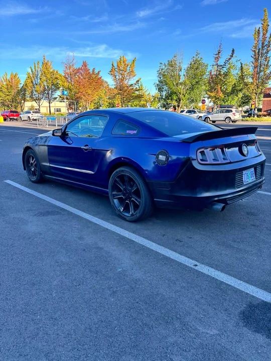 2013 Ford S197 Mustang - Image 2 of 8
