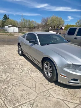 2013 Ford Mustang V6 Coupe 2D
