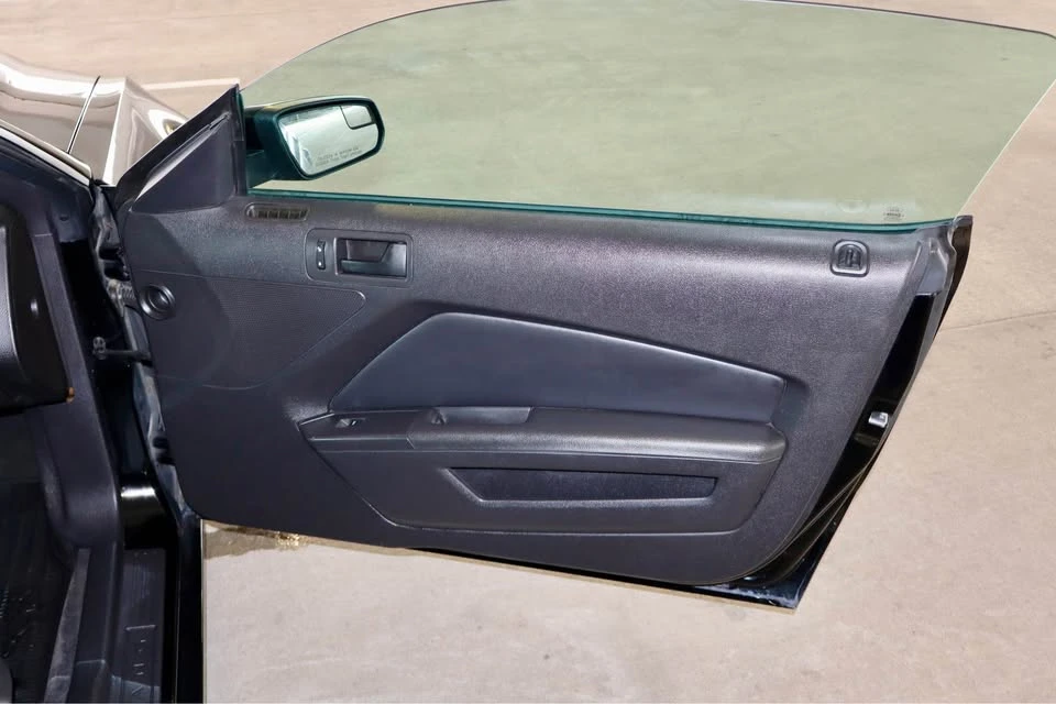 2013 Ford S197 Mustang - Image 16 of 20