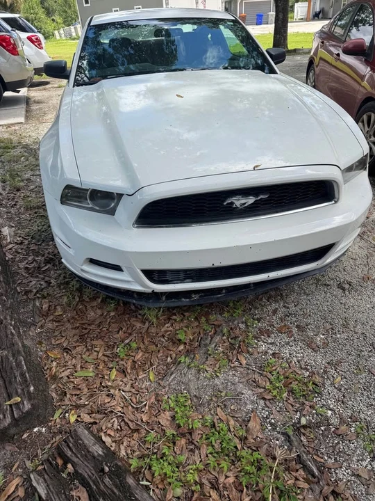 2013 Ford S197 Mustang - Image 4 of 14
