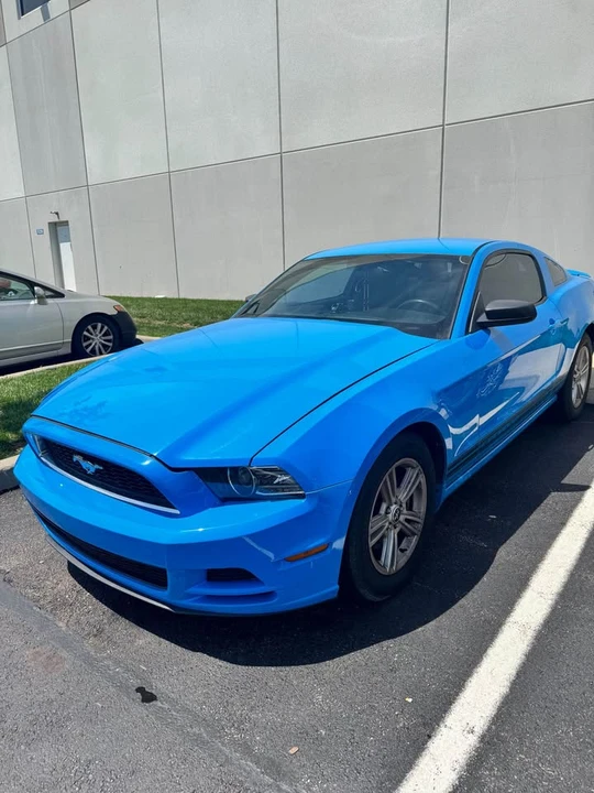 2013 Ford S197 Mustang - Image 2 of 2