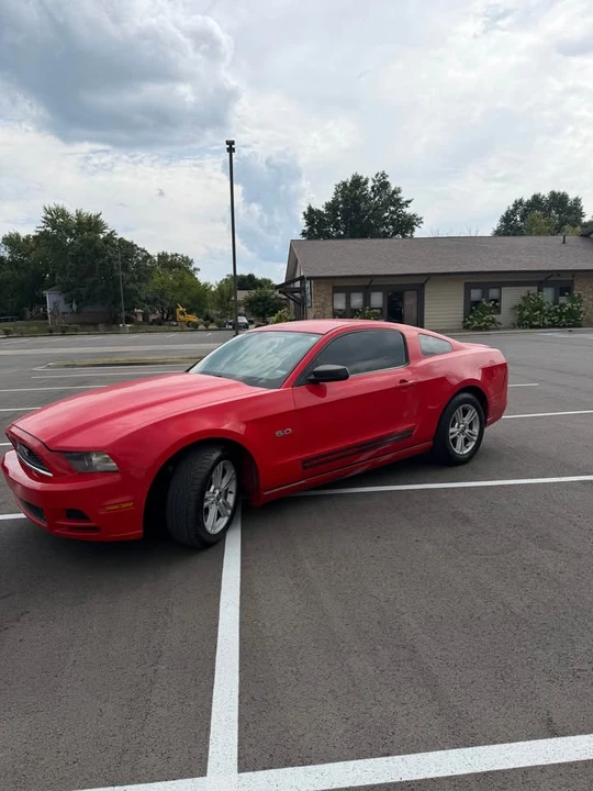 2013 Ford S197 Mustang - Image 5 of 14