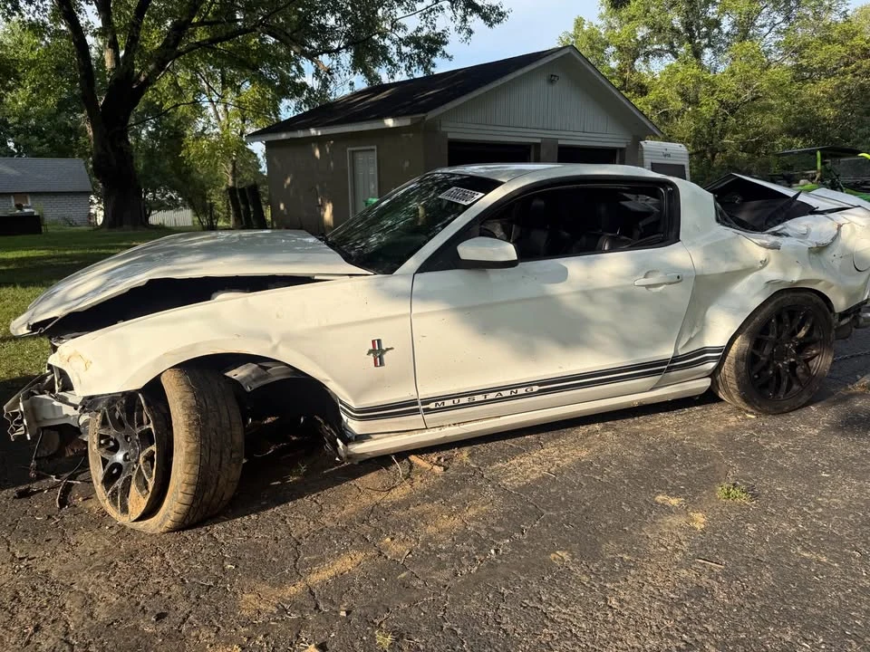 2013 Ford S197 Mustang - Image 2 of 7