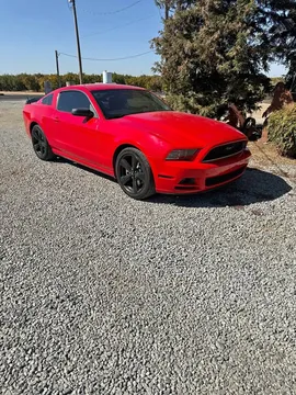 2013 Ford Mustang V6 Coupe 2D