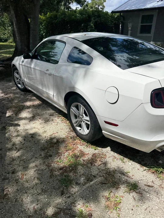 2013 Ford S197 Mustang - Image 7 of 14