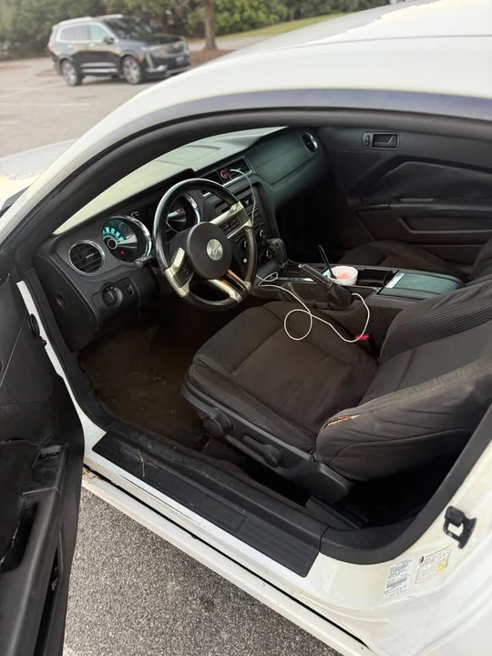 2013 Ford S197 Mustang - Image 9 of 9