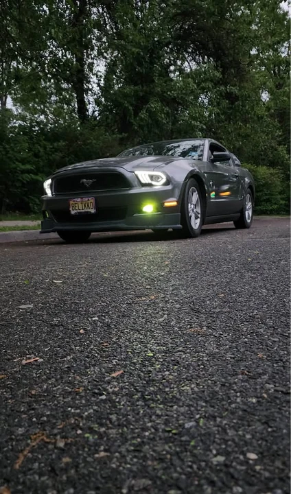 2013 Ford S197 Mustang - Image 2 of 9