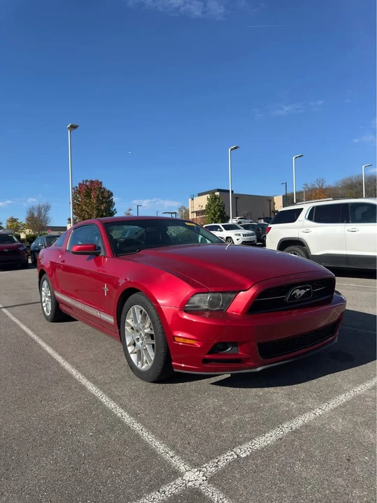 2013 Ford S197 Mustang - Image 2 of 10