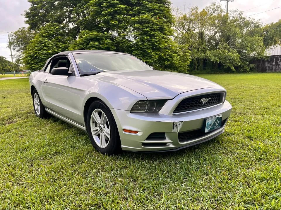 2013 Ford S197 Mustang - Image 3 of 9