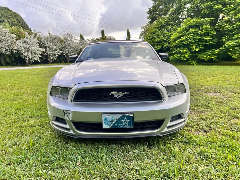 2013 Ford S197 Mustang - Image 2 of 9