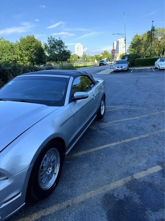 2013 Ford S197 Mustang - Image 3 of 10
