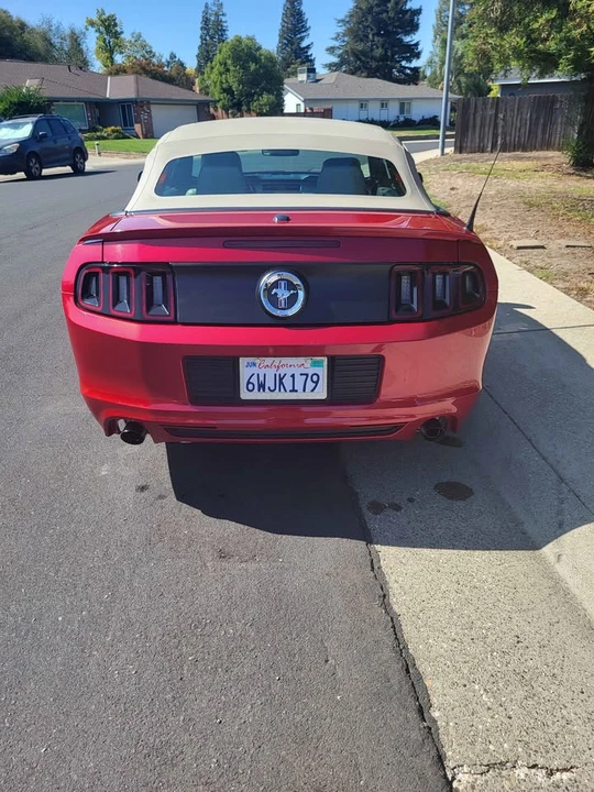2013 Ford S197 Mustang - Image 3 of 8