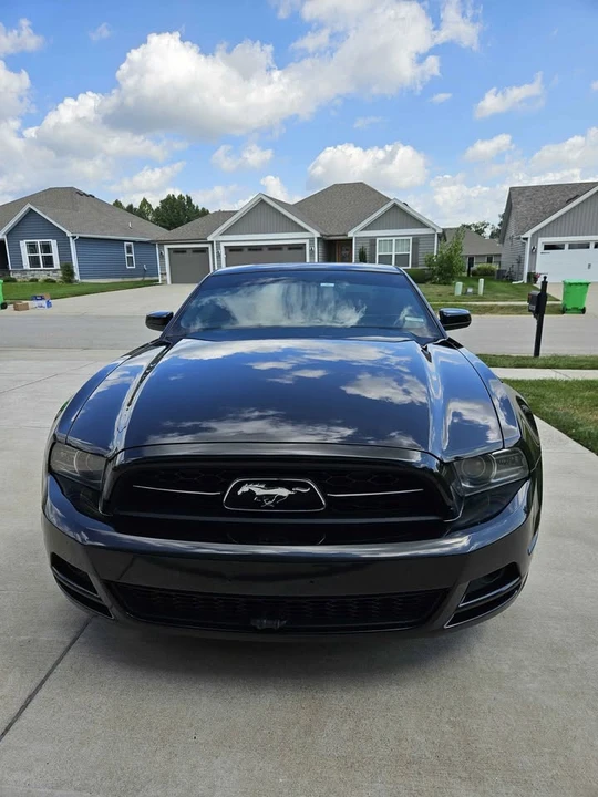 2013 Ford S197 Mustang - Image 2 of 13