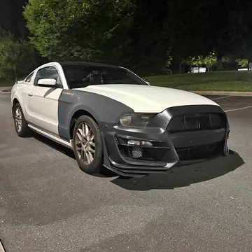 2013 Ford Mustang V6 Premium Coupe 2D