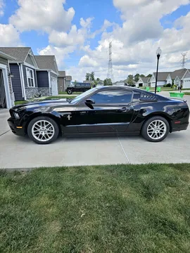 2013 Ford Mustang V6 Premium Coupe 2D