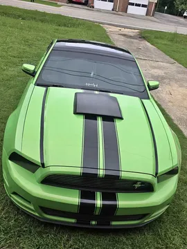 2013 Ford Mustang V6 Premium Coupe 2D