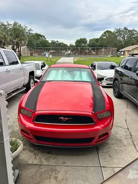 2013 Ford Mustang V6 Premium Coupe 2D