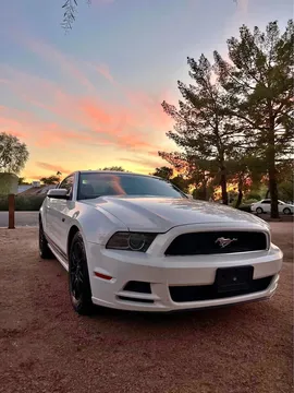 2013 Ford Mustang V6 Premium Coupe 2D