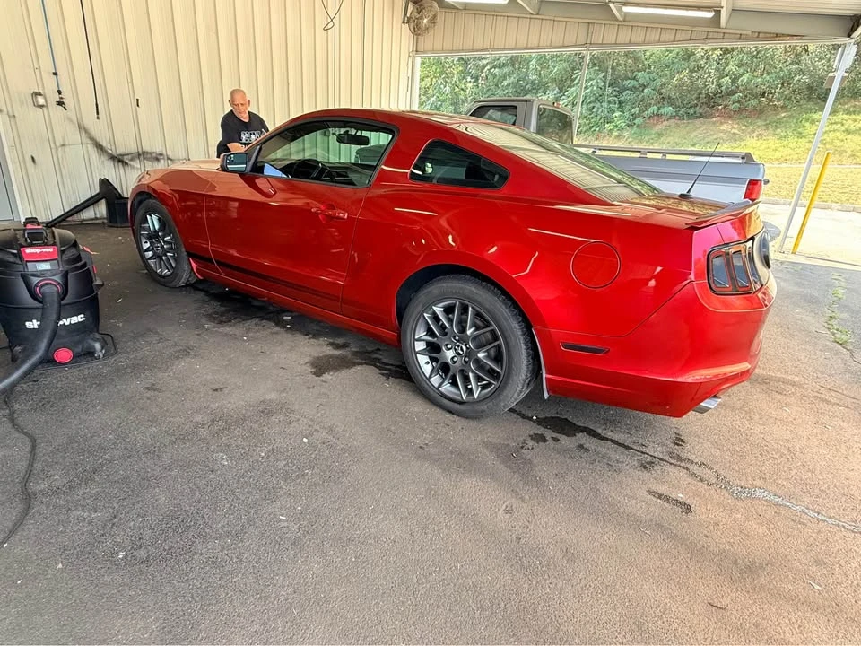 2013 Ford S197 Mustang - Image 8 of 9