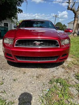 2013 Ford Mustang Vase