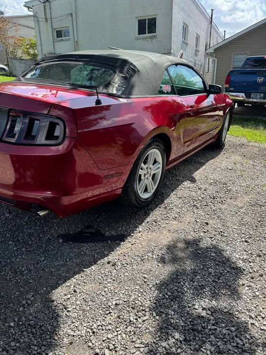 2013 Ford S197 Mustang - Image 10 of 12
