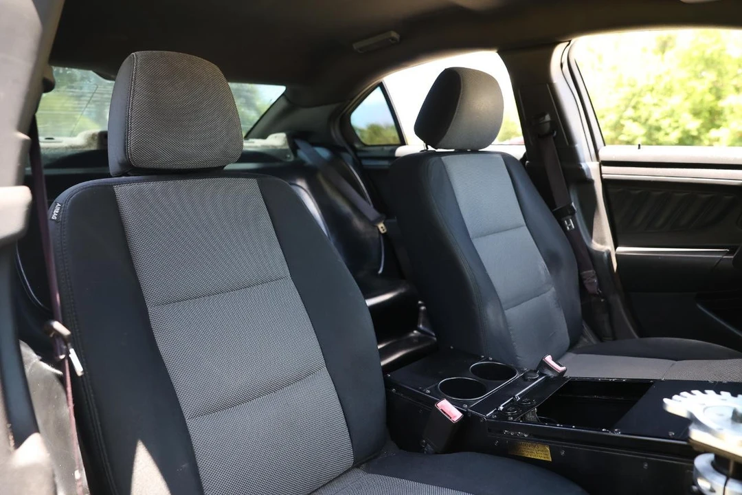 2013 Ford Crown Victoria - Image 16 of 31