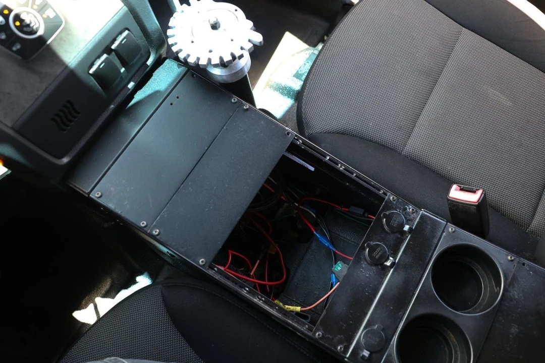 2013 Ford Crown Victoria - Image 30 of 31