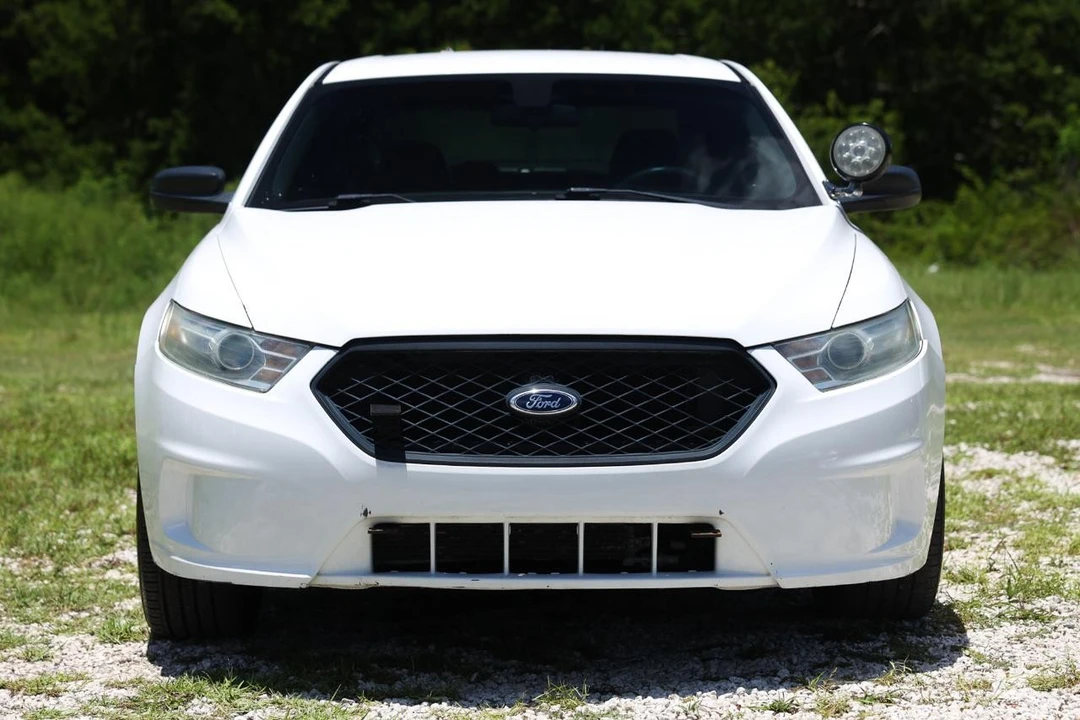 2013 Ford Crown Victoria - Image 17 of 31