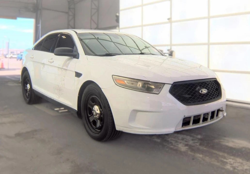 2013 Ford Taurus 6th Gen - Image 4 of 11