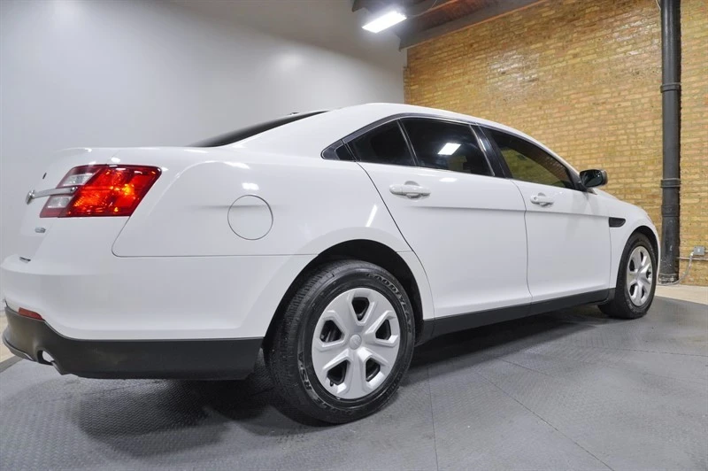 2013 Ford Taurus 6th Gen - Image 15 of 21