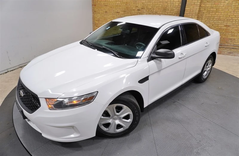 2013 Ford Taurus 6th Gen - Image 3 of 21