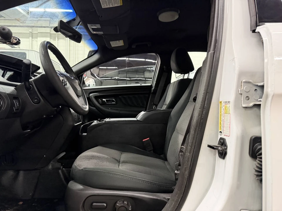 2013 Ford Taurus 6th Gen - Image 6 of 12
