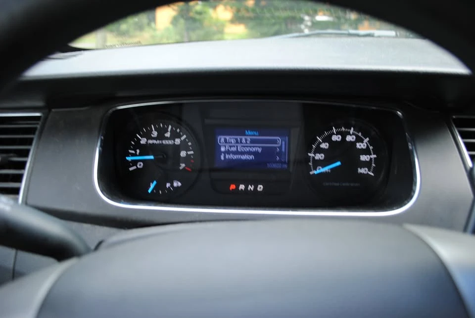 2013 Ford Taurus 6th Gen - Image 7 of 16
